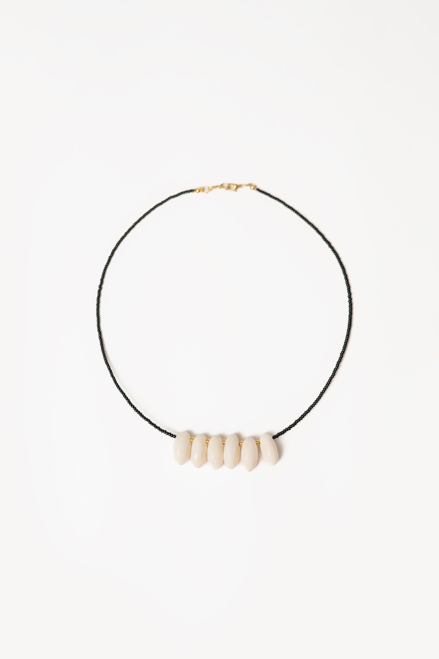 Collar Arado Frijol Blanco