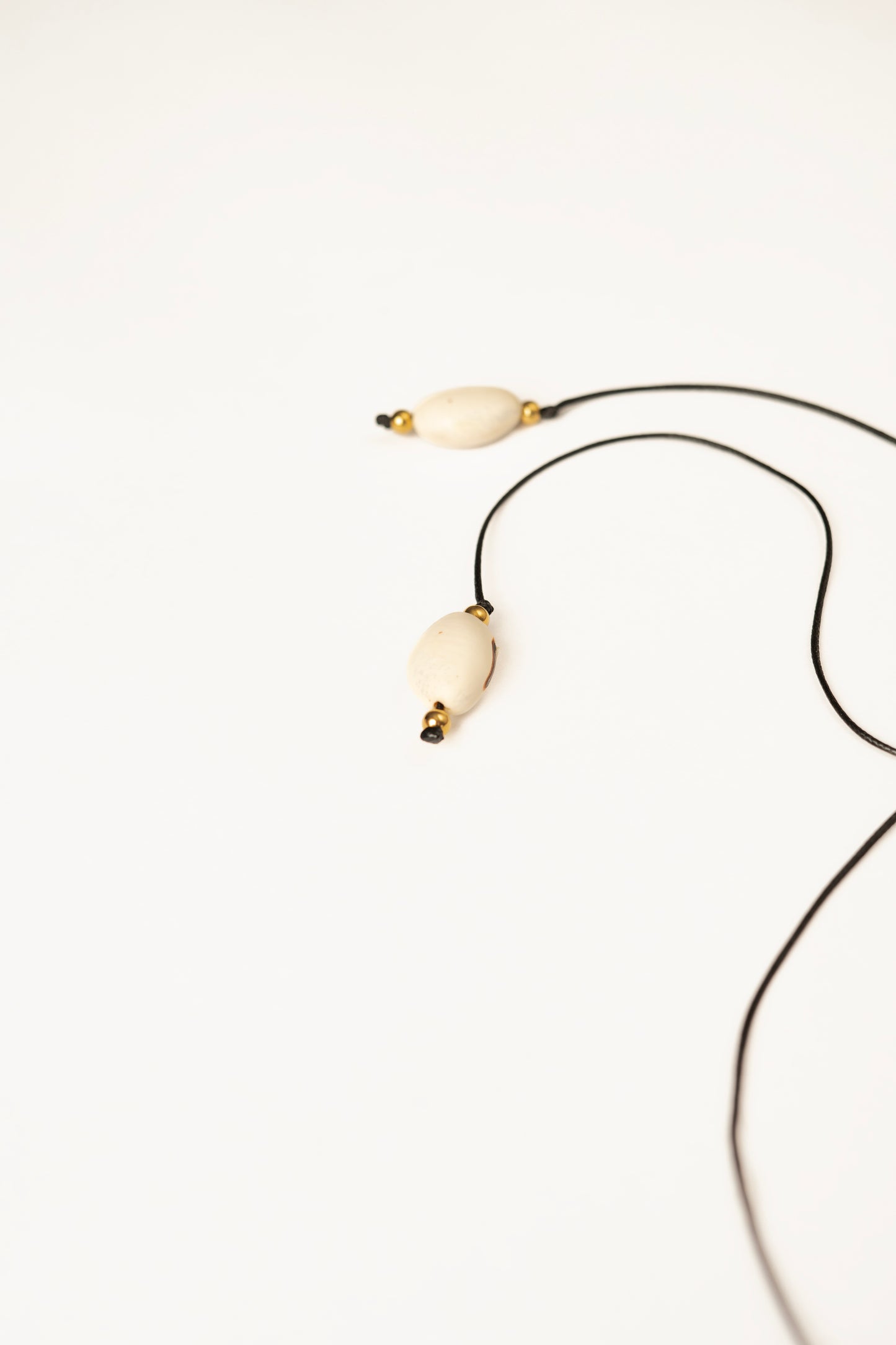 Collar Fruto Frijol Blanco