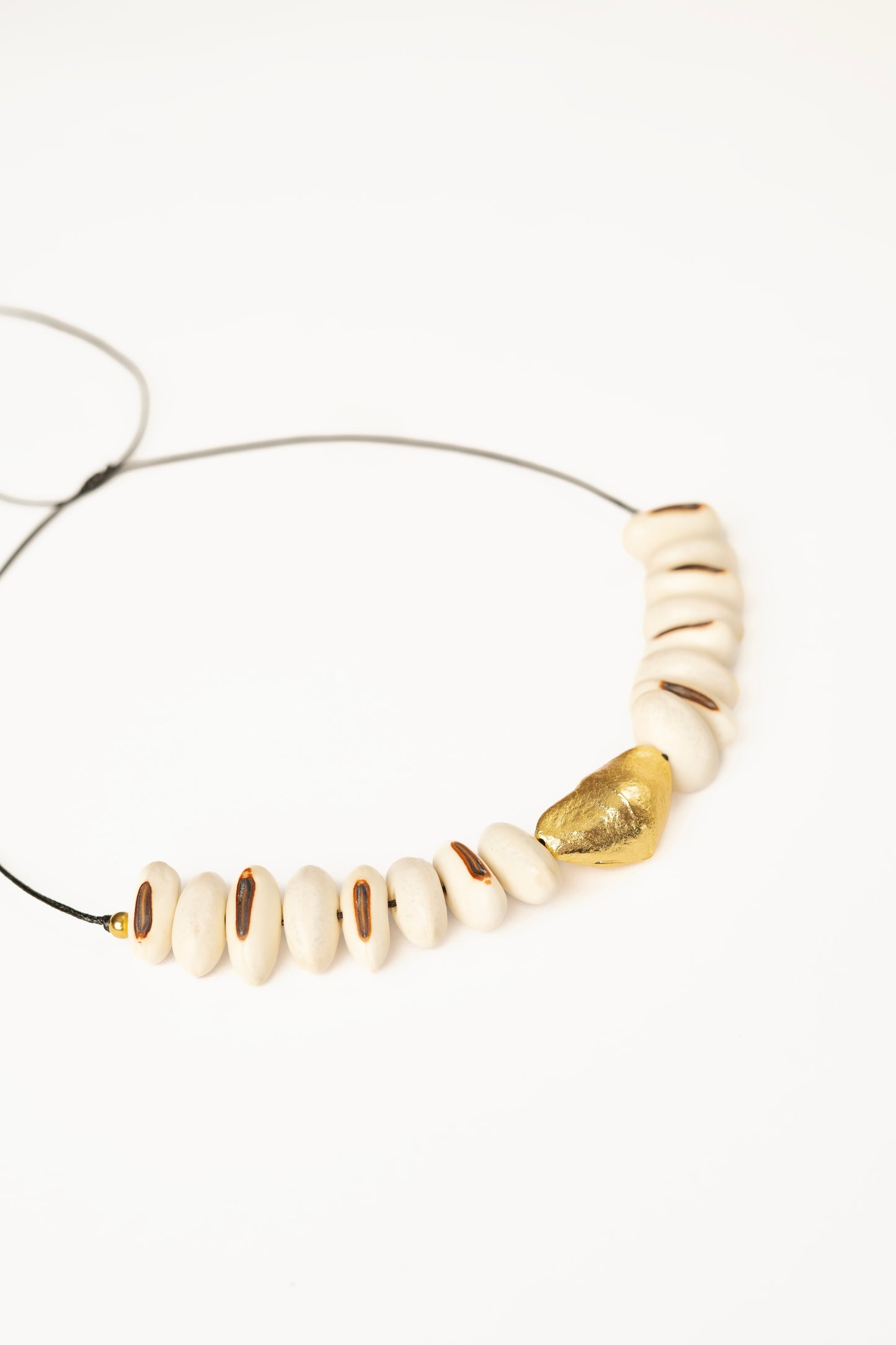 Collar Fruto Frijol Blanco